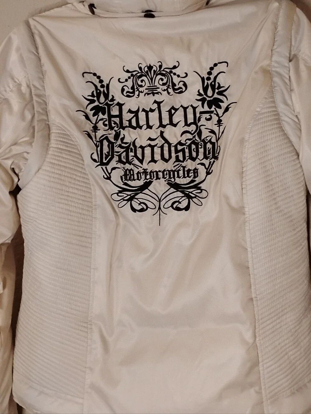 Used Harley Davidson Puffer Jacket - Picture 3 of 11